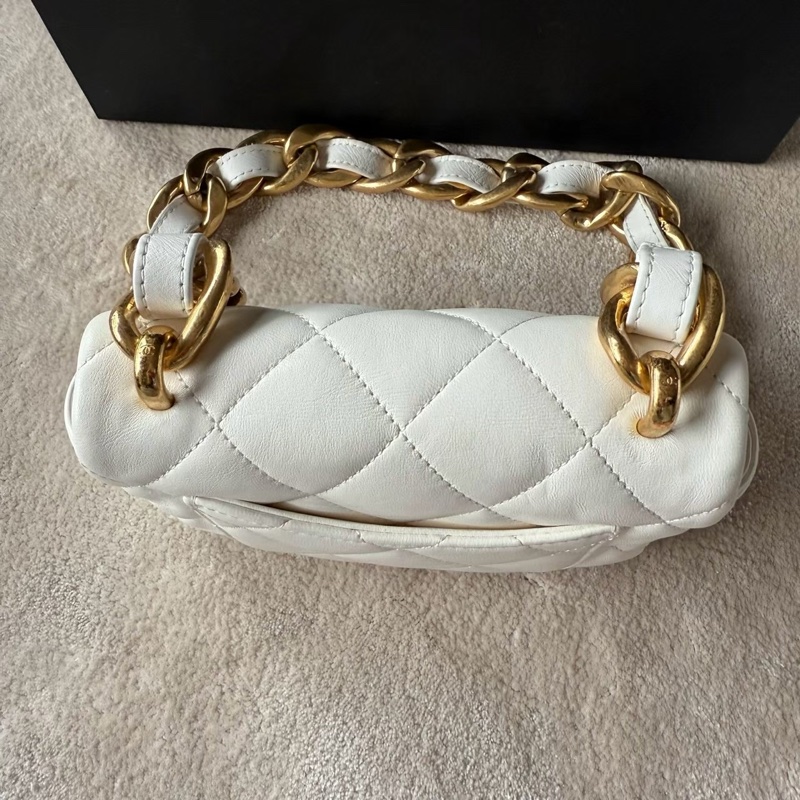 CHANEL 22S 香奈兒白色金釦粗鍊肩背包-4