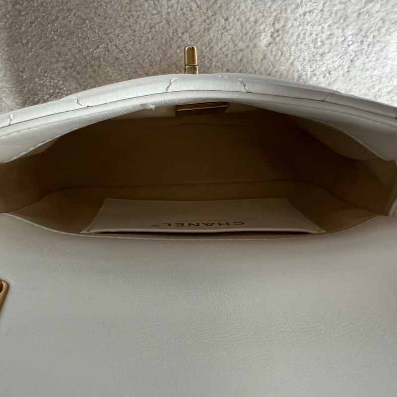 CHANEL 22S 香奈兒白色金釦粗鍊肩背包-16