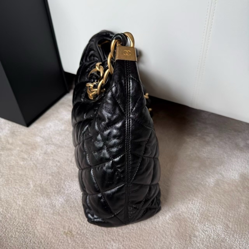 CHANEL 24A hobo金釦粗鍊腋下包肩背包-7