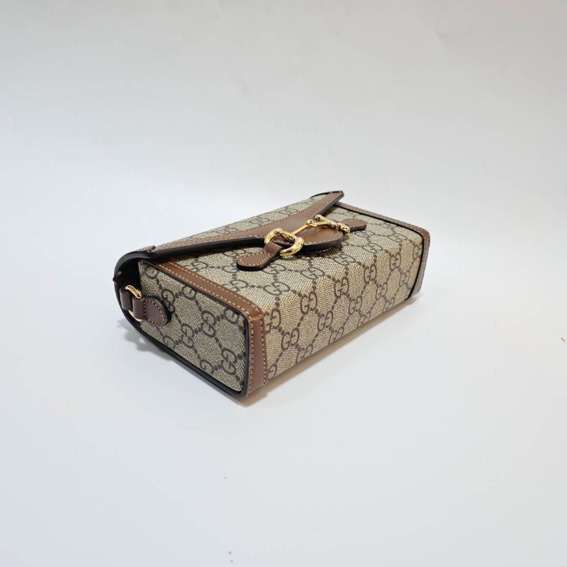 Gucci咖PVC1955金釦下蓋磁吸馬銜釦肩斜背橫式手機包-4