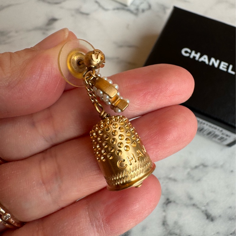 Chanel 金色吊鐘耳環-14