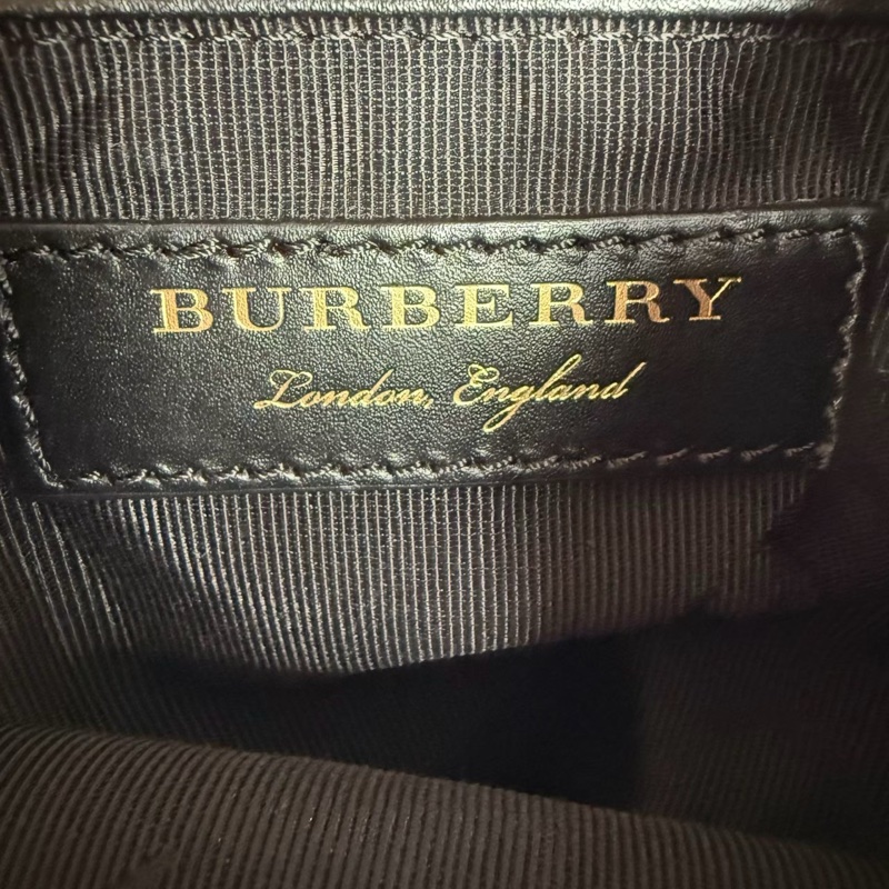 甜甜美BURBERRY 雙肩尼龍後背包-17