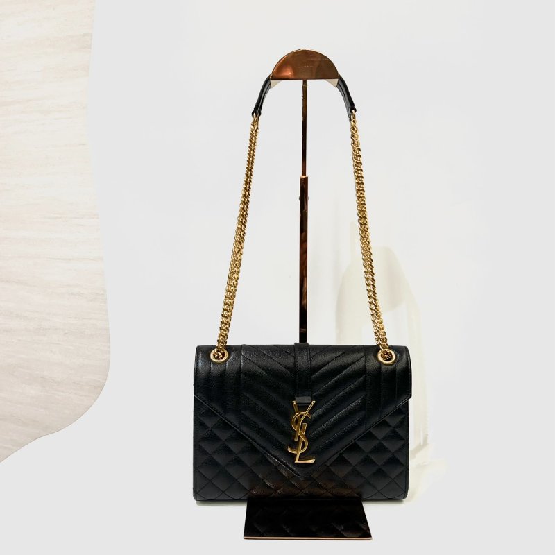 YSL 黑荔枝牛皮絎縫紋金釦下蓋信封式中型肩斜背包-0