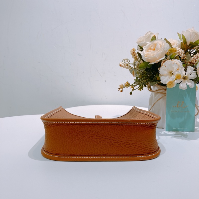 TW4379	Hermes 愛馬仕金棕色金扣 迷妳依芙妮 Mini Evelyne TC Gold x GHW-5