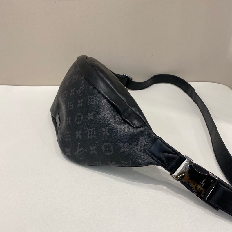 LV/路易威登Discovery黑老花腰包胸包-2