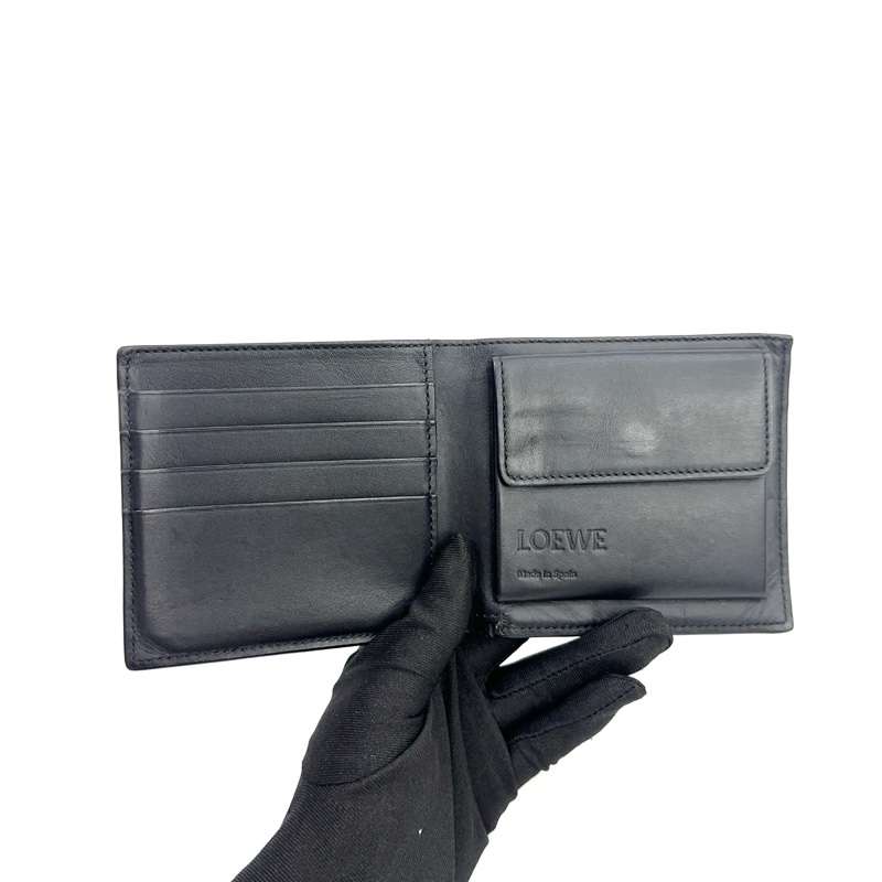 Loewe 黑牛皮內零錢袋對開4卡短夾-7