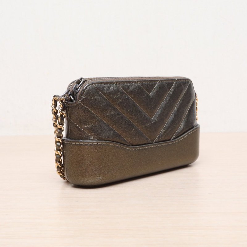 CHANEL(香奈兒) GABRIELLE 流浪 WOC 拉鏈版 19cm 金色 漆皮 28開 金扣-10