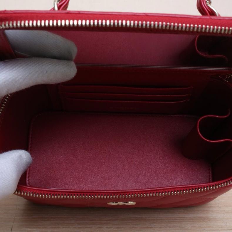 CHANEL(香奈兒) 23K Logo手提長盒子化妝包 帶鏡子 16.5cm 金屬皮穿鏈手柄 紅色 鐳射標 淺金扣 皮手柄-8