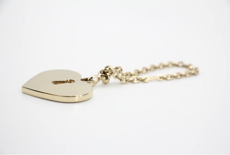 Chanel Vintage 02P 水鑽粉紅色愛心鎖牌掛飾-3