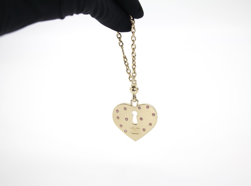 Chanel Vintage 02P 水鑽粉紅色愛心鎖牌掛飾-8