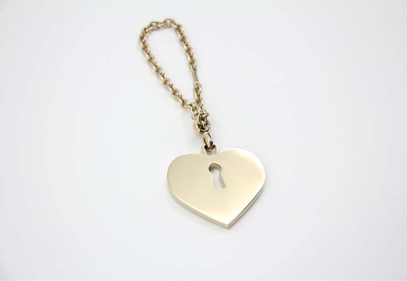 Chanel Vintage 02P 水鑽粉紅色愛心鎖牌掛飾-9