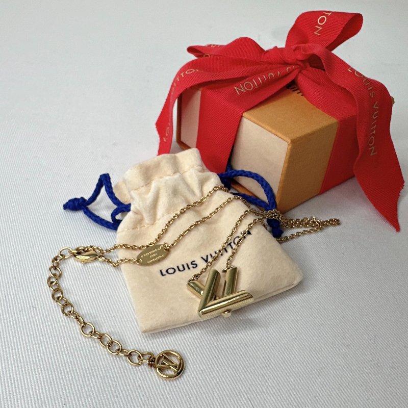 LV GO-14經典Logo吊墜項鏈-4