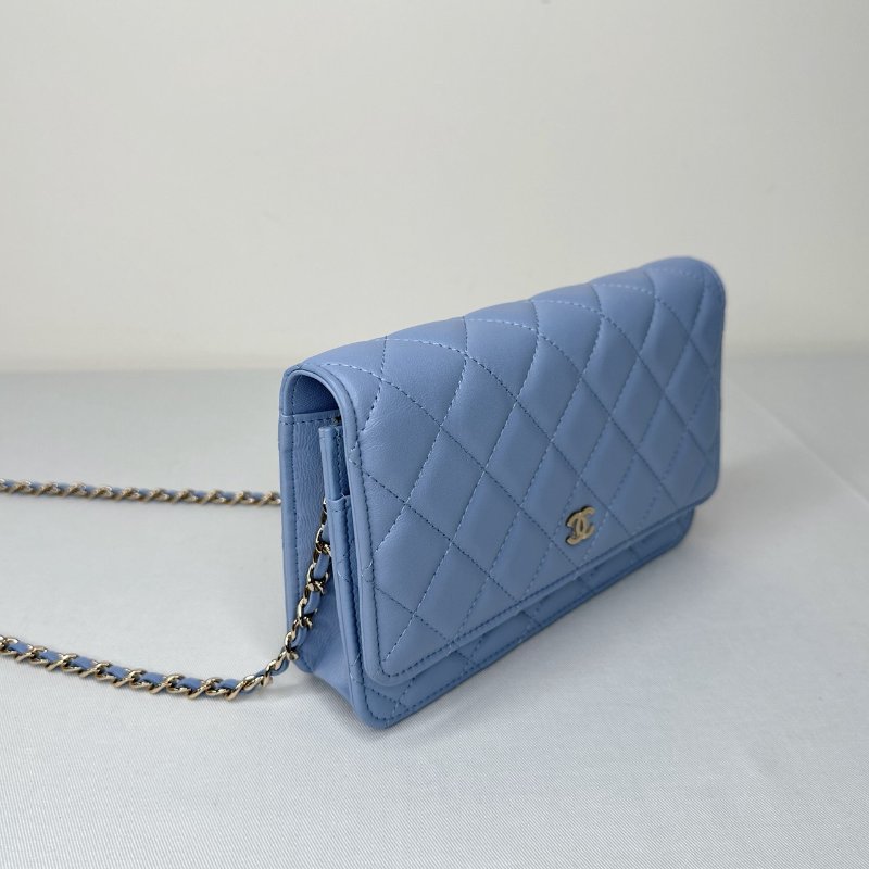 CHANEL 淺藍金羊woc鏈帶包-3