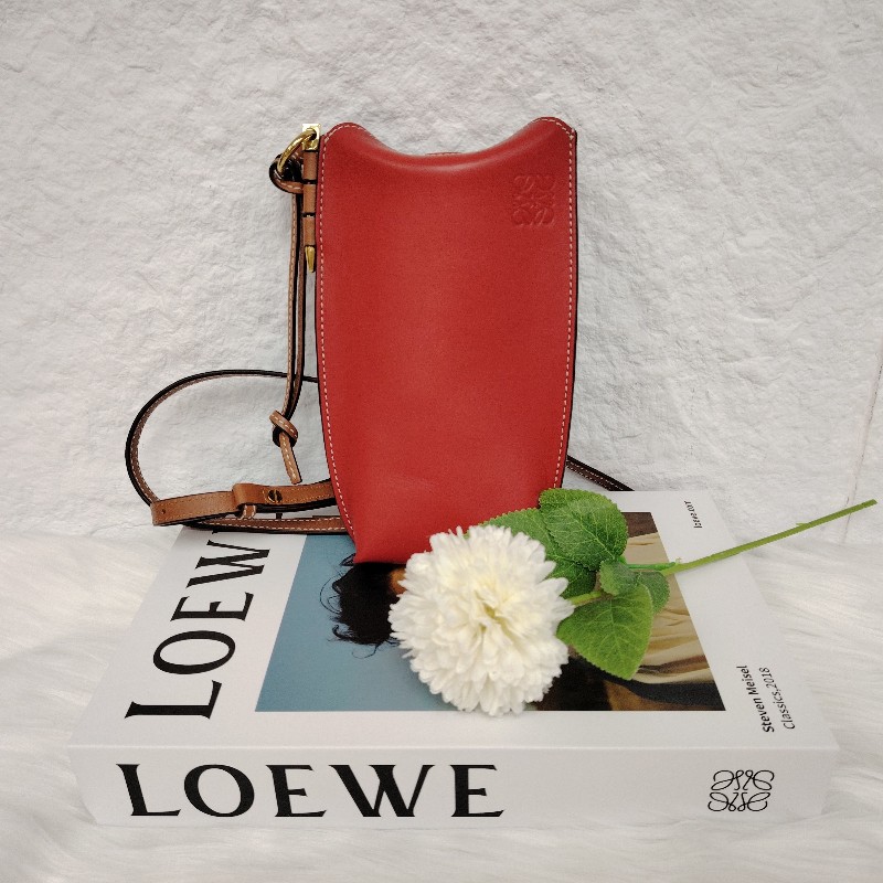 Loewe 柔軟牛皮革 Gate Pocket 手袋-0