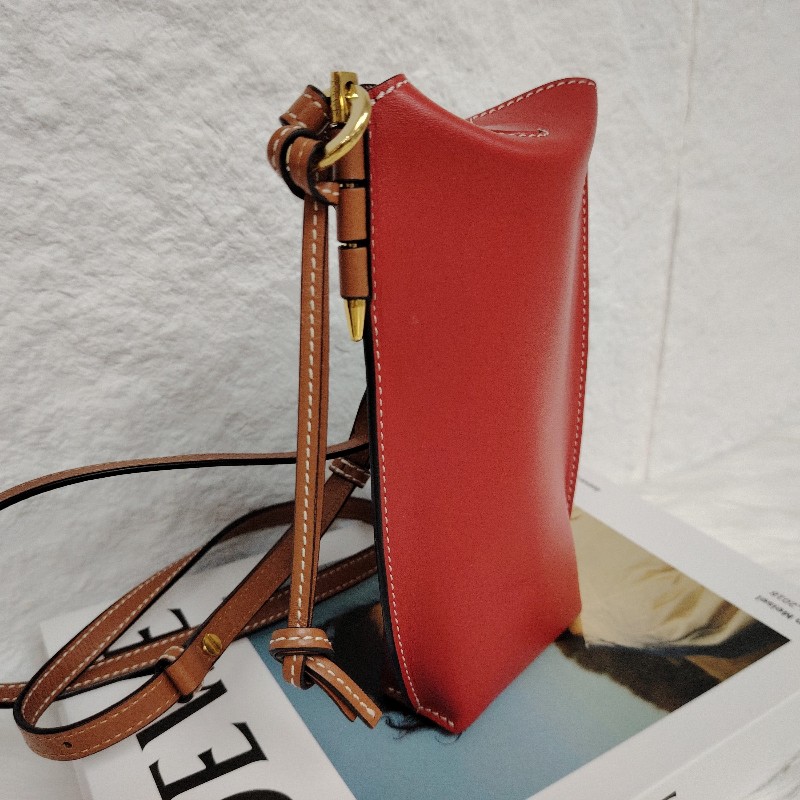 Loewe 柔軟牛皮革 Gate Pocket 手袋-3