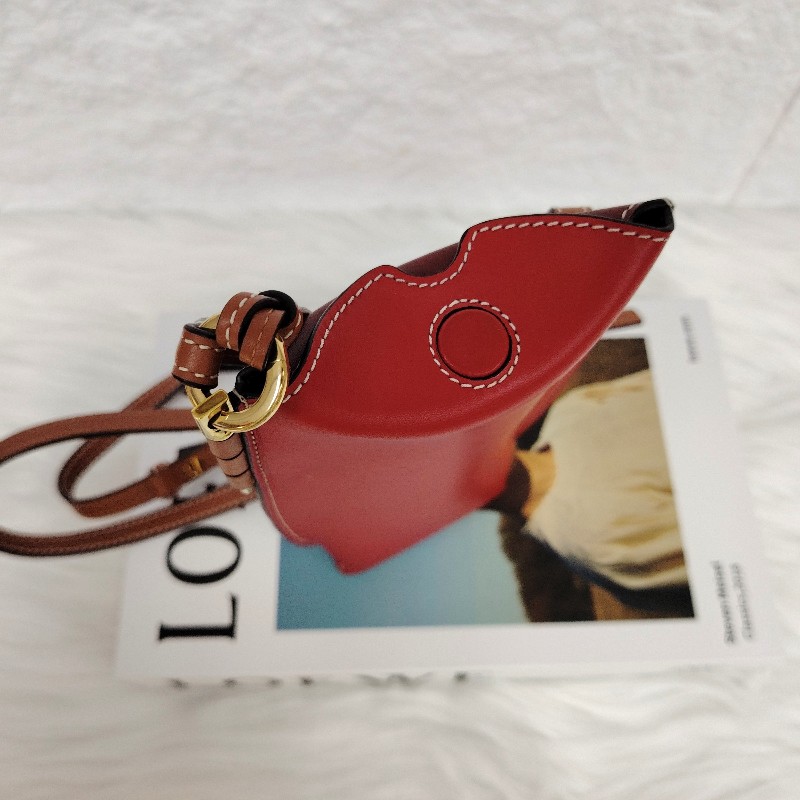 Loewe 柔軟牛皮革 Gate Pocket 手袋-6