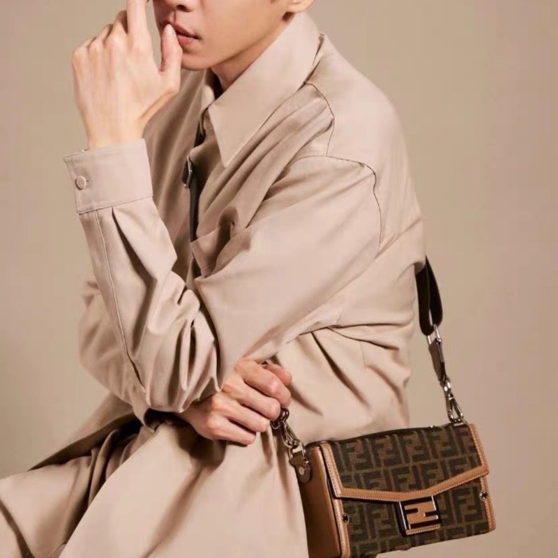 Fendi soft trunk棕色老花盒子包斜背包 21.5*6.5*13 99新配件購證塵袋吊牌紙卡盒子-0