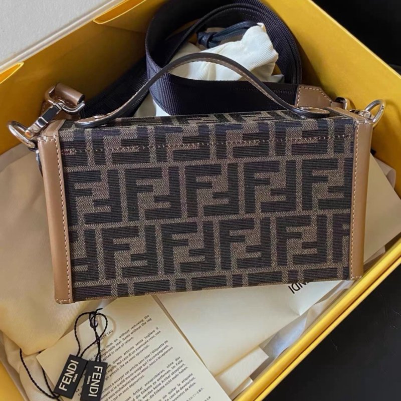 Fendi soft trunk棕色老花盒子包斜背包 21.5*6.5*13 99新配件購證塵袋吊牌紙卡盒子-3