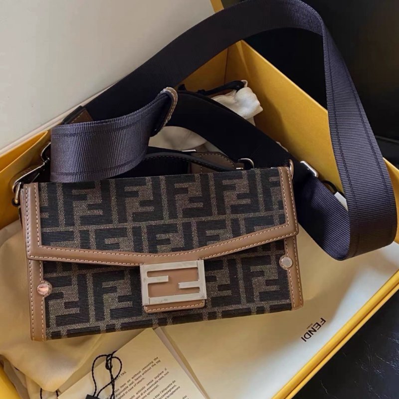 Fendi soft trunk棕色老花盒子包斜背包 21.5*6.5*13 99新配件購證塵袋吊牌紙卡盒子-4