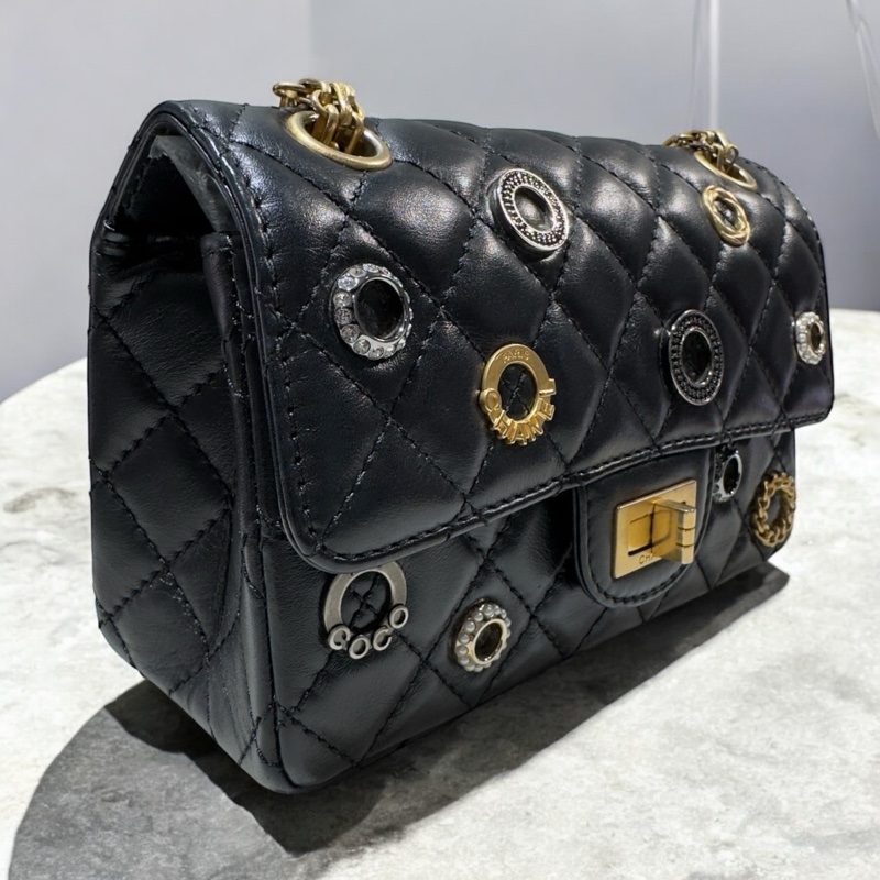 CHANEL限量圓圈徽章復刻2.55鏈包特殊MINI款*黑色-1