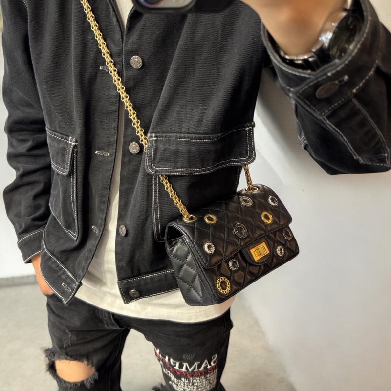 CHANEL限量圓圈徽章復刻2.55鏈包特殊MINI款*黑色-6