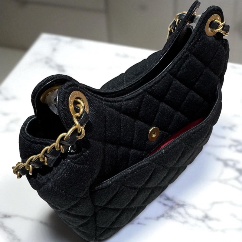 CHANEL菱格紋羊毛小款HOBO鏈包*黑淡金(晶片款-1