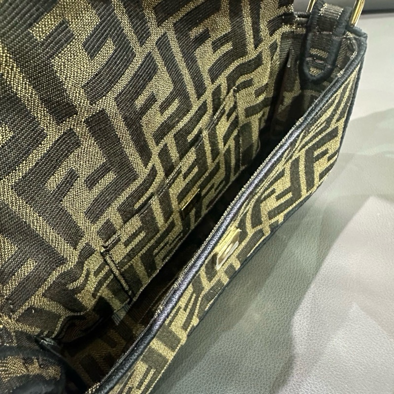 芬迪FENDI Baguette系列 法棍包mini-7