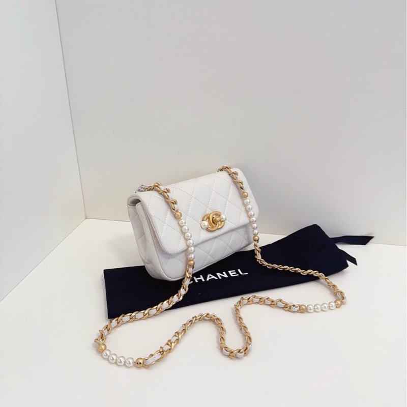 Chanel 22C 珍珠鏈條 mini cf 牛皮-1