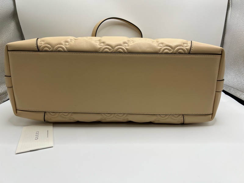 GUCCI GG Matelassé 中型手提包-8