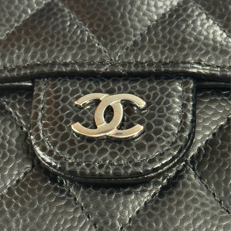 ✶芯片款✶Chanel 香奈兒 經典口蓋三折短夾 黑銀荔枝皮-2