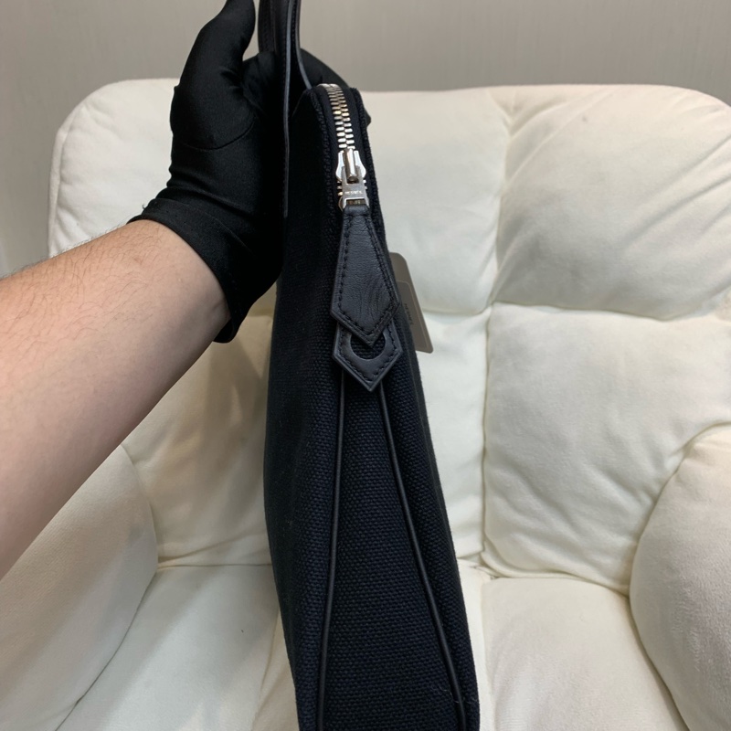 Hermes 愛馬士 黑色 布面手拎袋 XB519-2