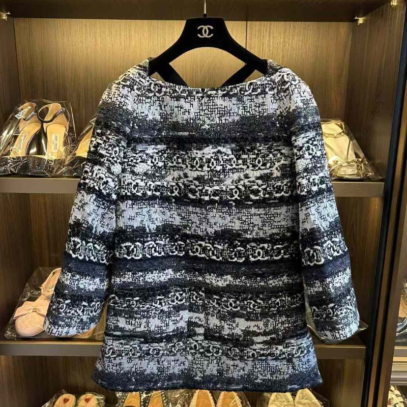 CHANEL上衣 尺寸34碼 非常新-1