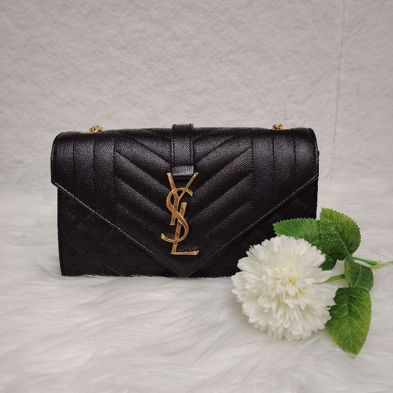 SAINT LAURENT Envelope 黑色 V紋拼菱格紋
荔枝牛皮 小號 信封包 金標-0