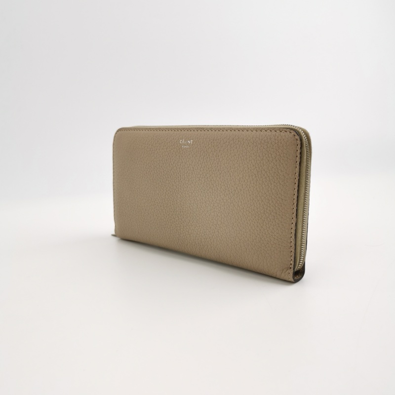 Celine 牛皮純色Logo長夾-1