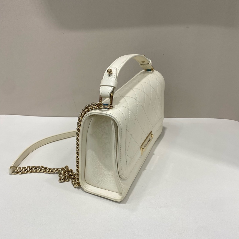 CHANEL香奈兒菱格金扣白色郵差包 鏈條肩帶肩背包手提包-3