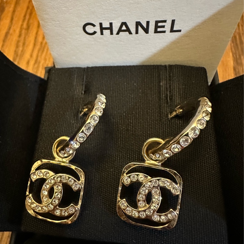 二手 香奈兒耳環-0