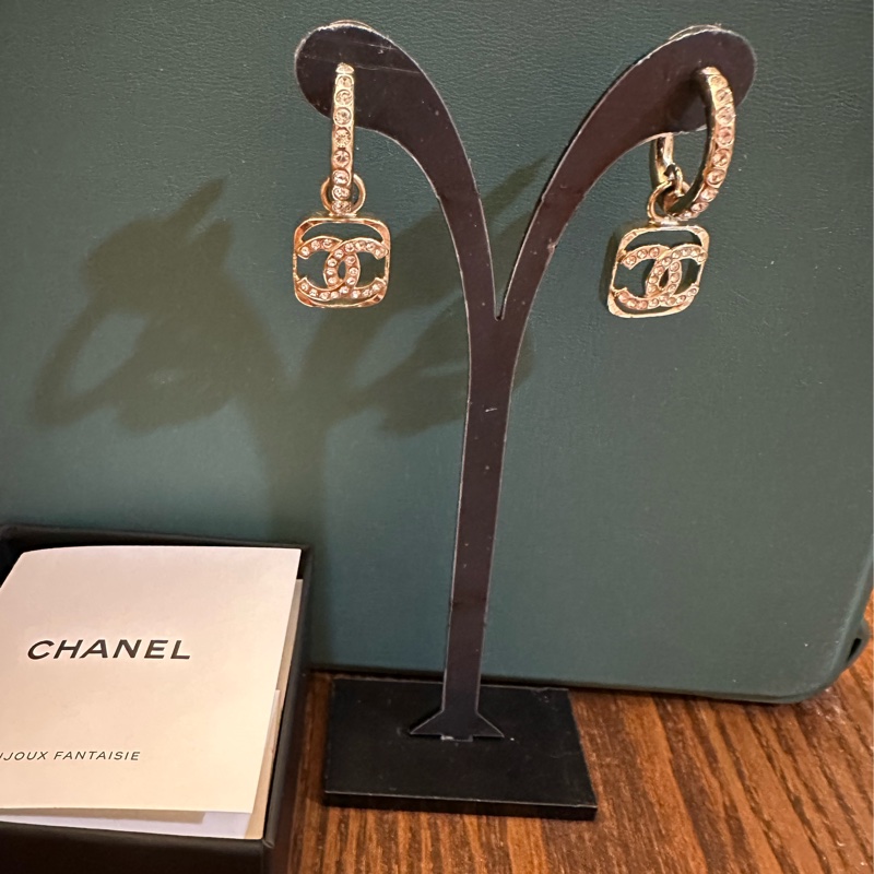 二手 香奈兒耳環-3