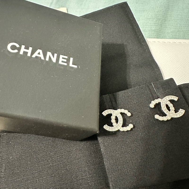 Chanel 雙C珍珠水鑽耳環-1