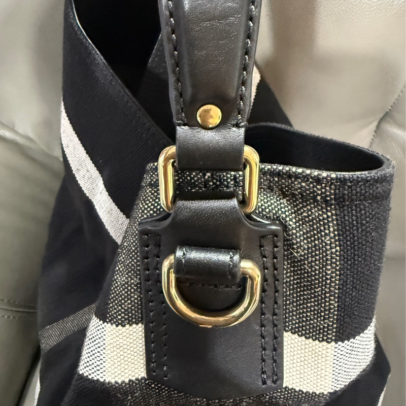 ⭐️BURBERRY 很稀有的黑水桶包-15