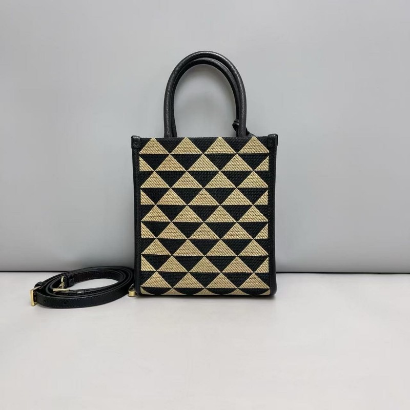 Prada普拉達 Symbole刺繡拼黑皮琴譜包mini托特-1