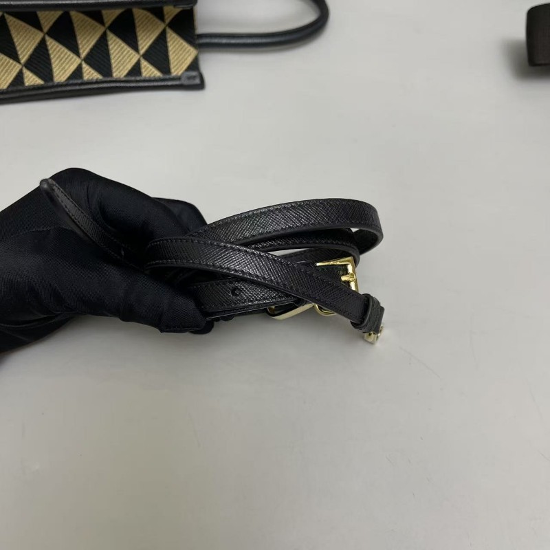 Prada普拉達 Symbole刺繡拼黑皮琴譜包mini托特-7