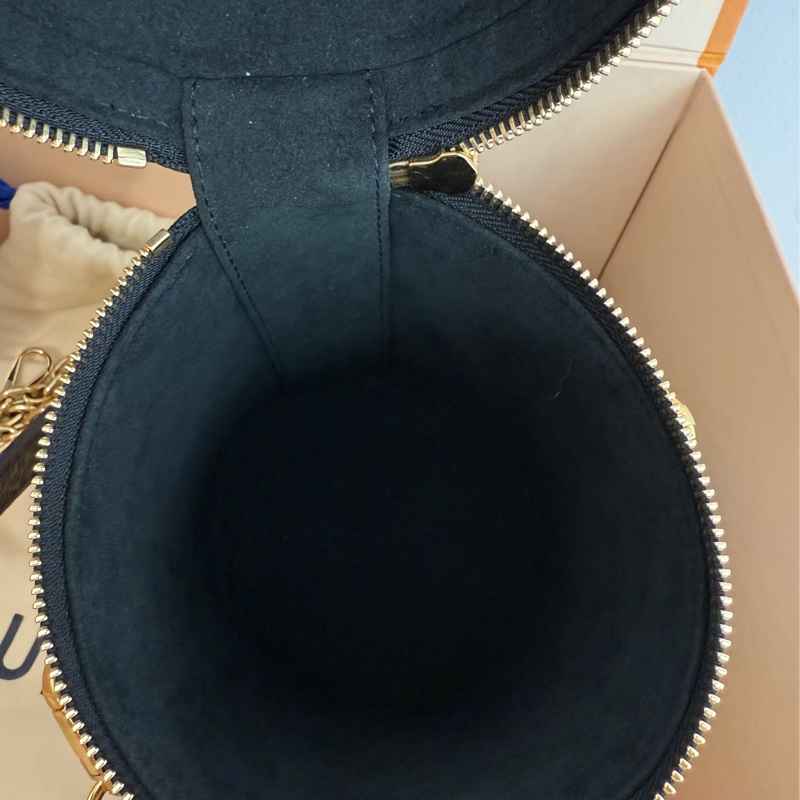 絕版真品 LV&Fornasetti聯名CANNES白色羅浮宮發財桶M59143-8