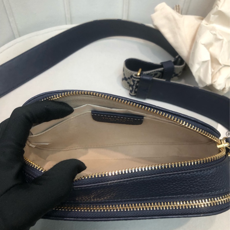 TORY BURCH 藍色雙拉鏈相機袋 XB646-5