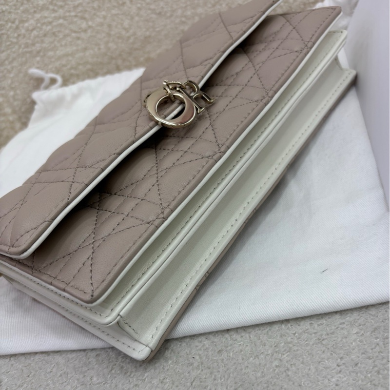 迪奧Lady Dior鏈條woc mini迷你沙棕 原購證 閒置新-3