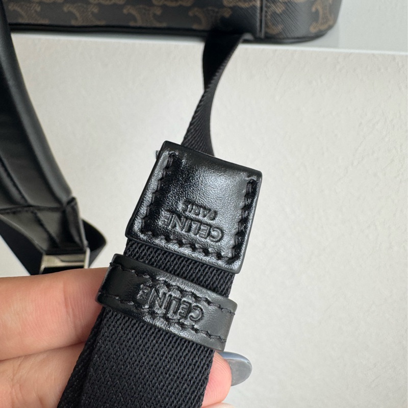 celine滿版pvc後背包-14