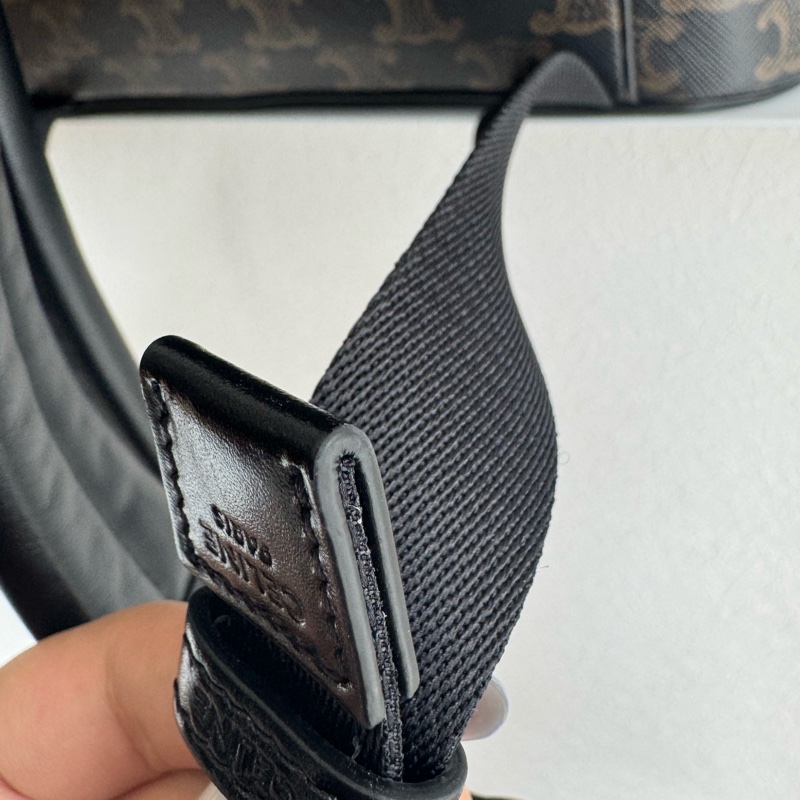 celine滿版pvc後背包-15