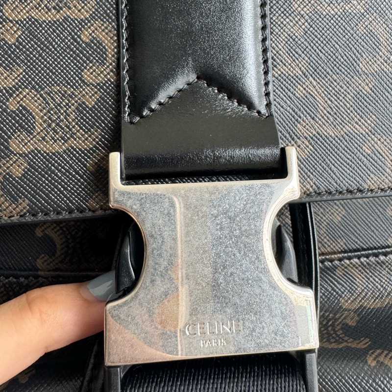 celine滿版pvc後背包-25