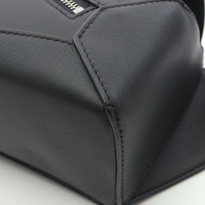 LOEWE Puzzle Bum 迷你斜背包 B510EB1X031100 皮革黑色 全新-4