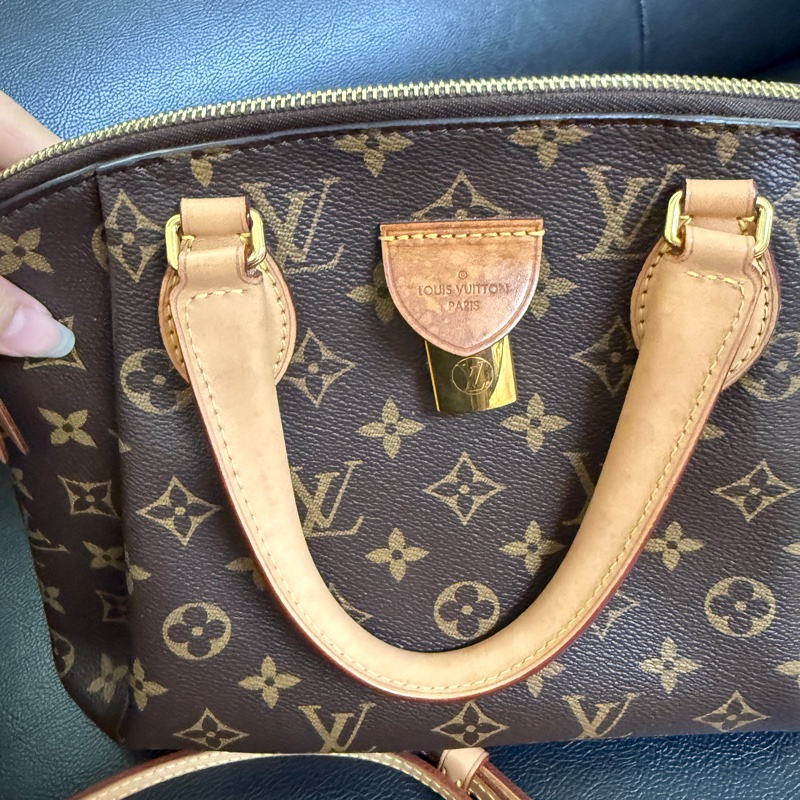 lv 媽咪的愛 很好用💖沒有出了 兩用可以放長夾-2