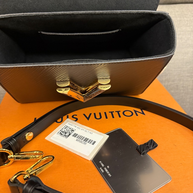 lv EPi 極品 限量版四折出 旋轉釦 超美 尺寸最剛好的小號💖95新-11